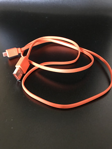 JBL essential (6 foto / 7)