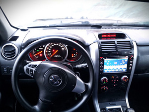 Suzuki Grand Vitara (1 foto / 4)