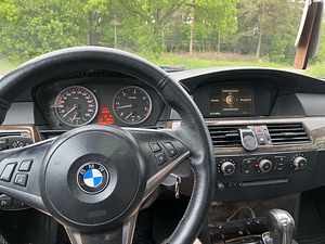 BMW 530 (9 foto / 10)