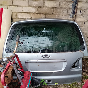 Ford Galaxy taga uks (1 foto / 1)