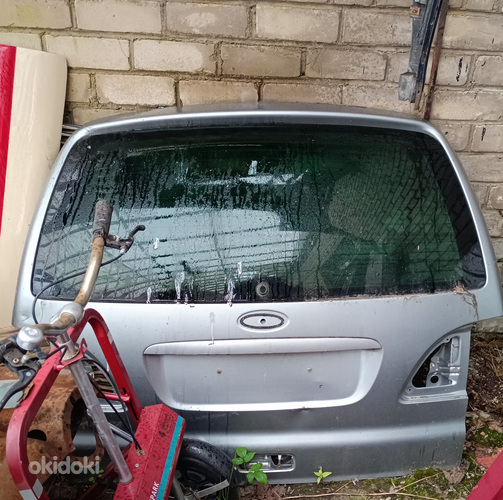 Задняя дверь Ford Galaxy