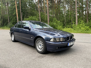 BMW Е39 525D 2002 (1 фото из 10)