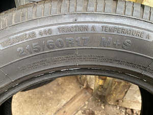 215/60 R17 (4 foto / 4)