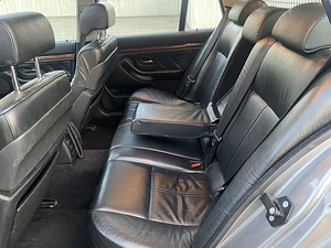 BMW 528i 142kW 1997 (10 фото из 11)