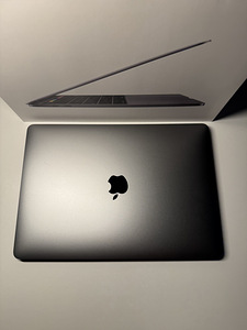 Apple MacBook Pro 13 inch 128 gb 2019 (2 foto / 3)