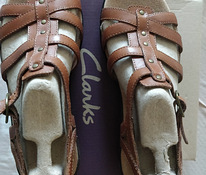 Clarks sandaalid