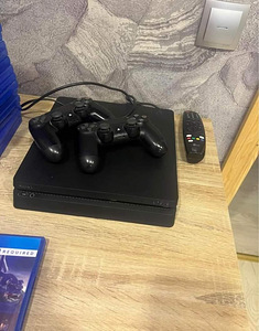 Продам -PlayStation 4 Slim 1TB +VR (1 фото из 2)