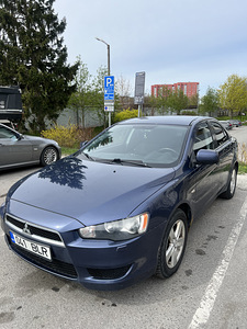 Mitsubishi Lancer 10 2009 (3 foto / 6)