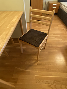 Söögilaud ja toolid (3 foto / 3)