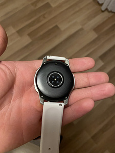 Samsung galaxy watch lte (1 foto / 3)