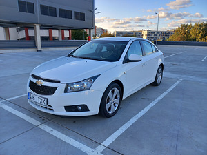 Chevrolet cruze (8 foto / 13)