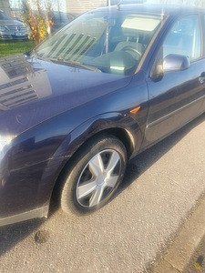 Ford-mondeo (6 foto / 8)