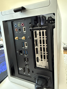 Fractal Terra PC | i5-13400 B580 32GB 3TB (6 foto / 7)