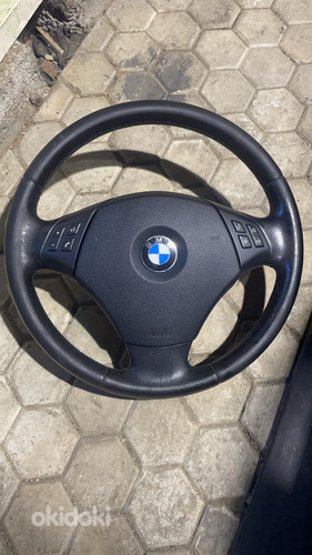 Роль BMW E90 (фото #1)
