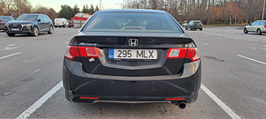 Honda Accord 2.0 115kW (6 foto / 15)