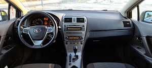 Toyota Avensis 2.0 112kW (9 foto / 10)