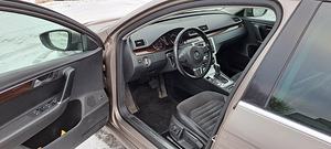 Volkswagen Passat Highline 2.0 155kW (10 foto / 15)