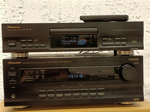 AV-ресивер Pioneer VSX-409RDS и CD-плеер PD-107 (1 фото из 3)