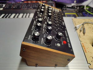 Moog DFAM (3 фото из 7)