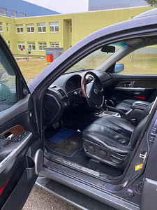 Sanyong rexton (7 фото из 9)