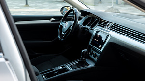 AUTORENT TALLINNAS (9 foto / 10)