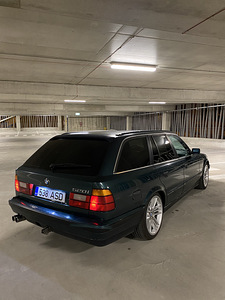 BMW E34 (5 фото из 9)