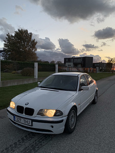 BMW E46 2.2 125KW мануал (3 фото из 10)