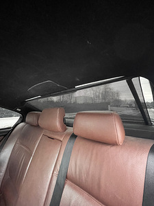 BMW E90 2.0 120KW M-PACKAGE SHADOWLINE (11 фото из 12)
