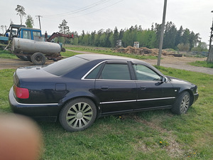Vahetada Audi A8 d2 quattro Facelift diisel 2,5 132kw (12 foto / 13)