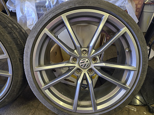5 X 112 R19 VW ORIGINAL PRETORIA (5 foto / 10)