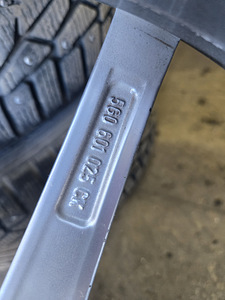 5 X 112 R19 VW ORIGINAL PRETORIA (8 foto / 10)