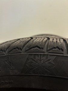 Rehv 245/40 R19 T XL (2 foto / 4)