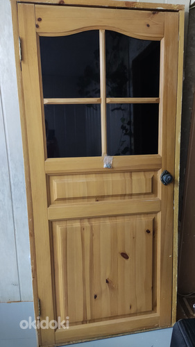 Деревянная дверь с коробкой Б/у (фото #1)
