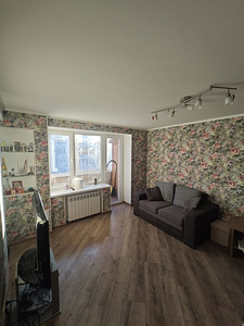 Kangelaste prospekt 10a, Pähklimäe, Narva, Ida-Virumaa (5 фото из 13)