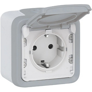 Розетки наружные IP 55 (1 фото из 2)