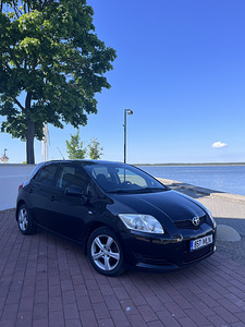 Müüa Toyota Auris 1.4 71kW bensiin manuaal (2008 (1 foto / 15)