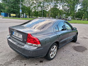 Вольво с60 д5 (5 фото из 9)