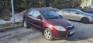Skoda Fabia 1.2 51 kw 2010a (2 foto / 13)