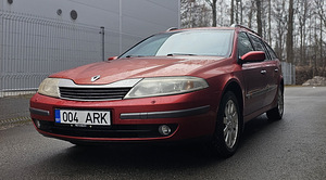 RENAULT LAGUNA (3 фото из 9)