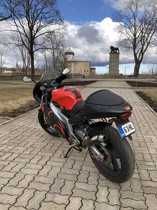 Aprilia RS 125 (5 foto / 9)