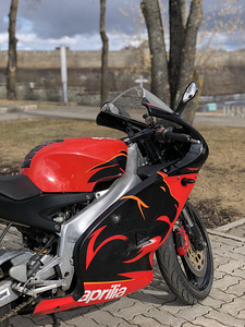 Aprilia RS 125 (4 foto / 9)