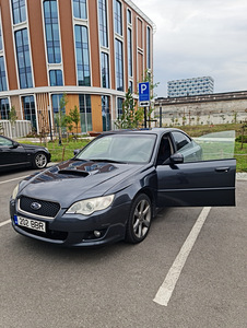 Subaru legacy b4 2008 (6 foto / 6)