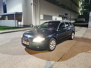 Audi a4 2007a (5 foto / 5)