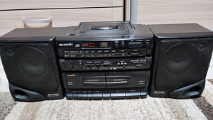 SHARP raadio CD. (1 foto / 1)
