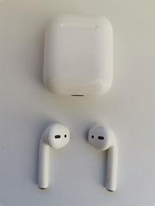 Airpods 2 2019 (5 фото из 8)