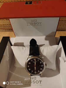 Наручные часы Tissot (2 фото из 3)