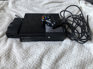 Xbox 360 500 ГБ (2 фото из 2)