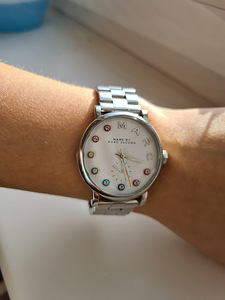Часы Marc by Marc Jacobs (2 фото из 6)