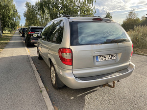 Chrysler voyager (4 фото из 11)