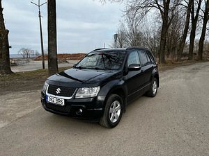 Suzuki Grand Vitara 2.0 103kW (5 foto / 11)